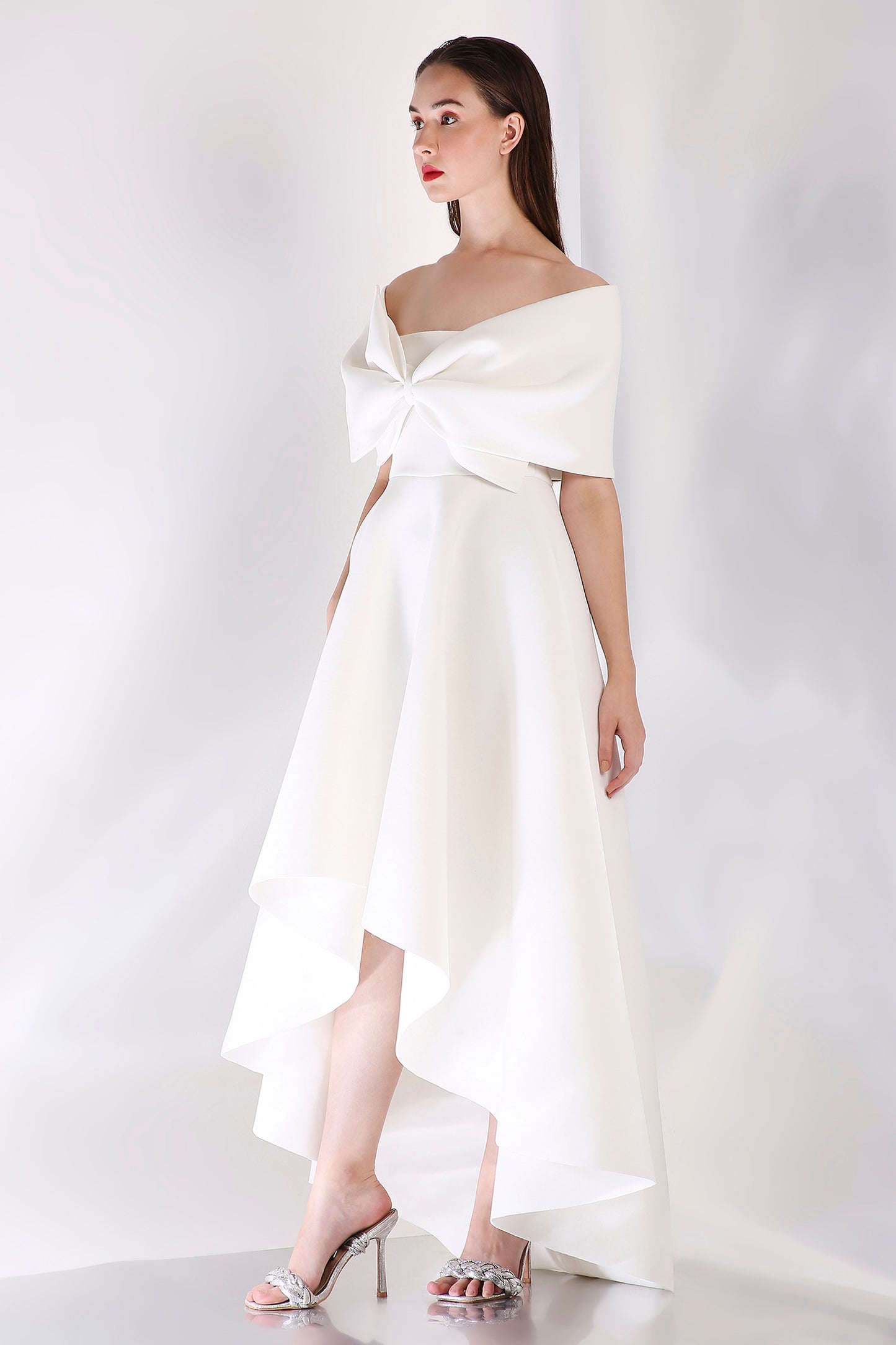 Kamiya Jani in Imperial + Bow Wrap
