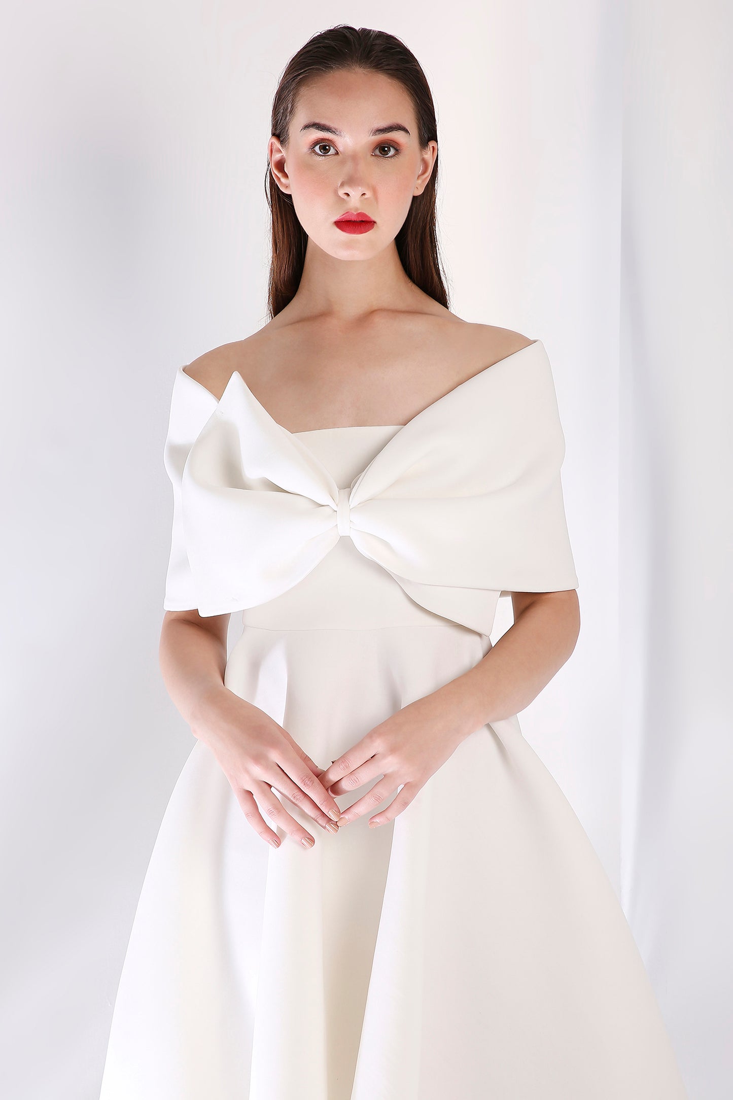 Kamiya Jani in Imperial + Bow Wrap