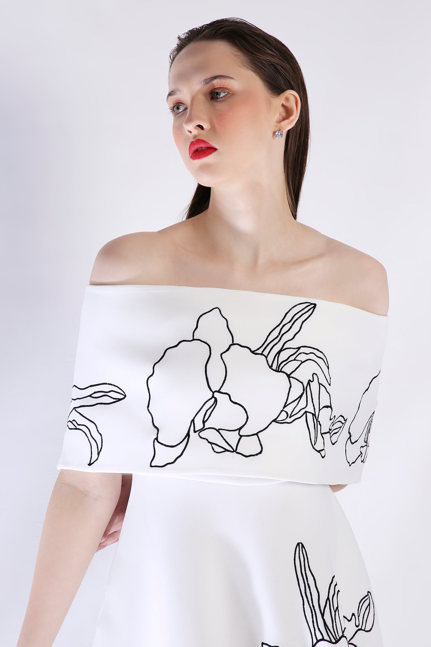 Vero + Embroidered Wrap