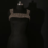 Spiked Neckline