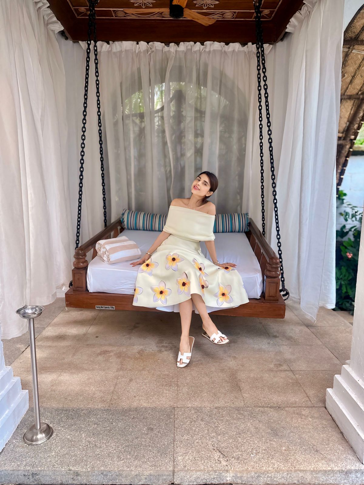 Ishna Batra in Cordelia + Classic wrap